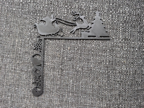 3D Printed Santa Sleigh Door Frame Decoration – Festive Winter Accent